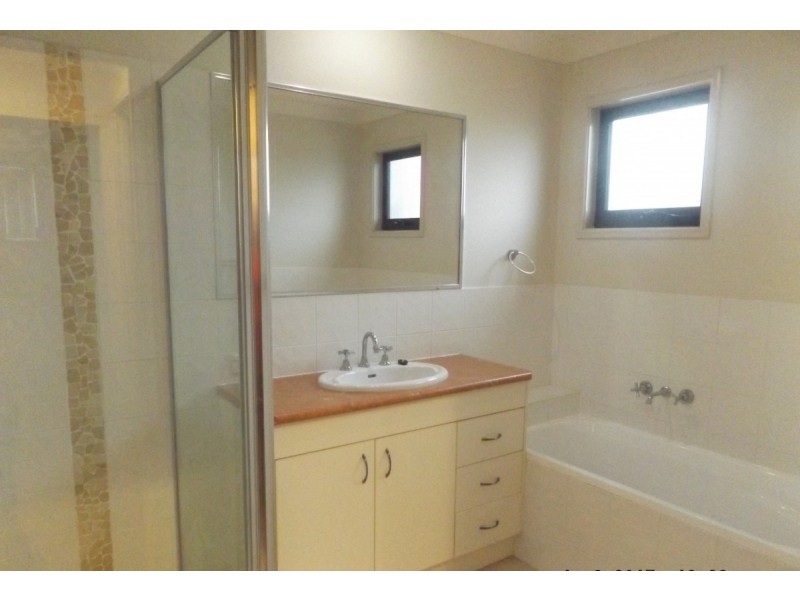 1/25 Riverwood Drive, Ashmore QLD 4214