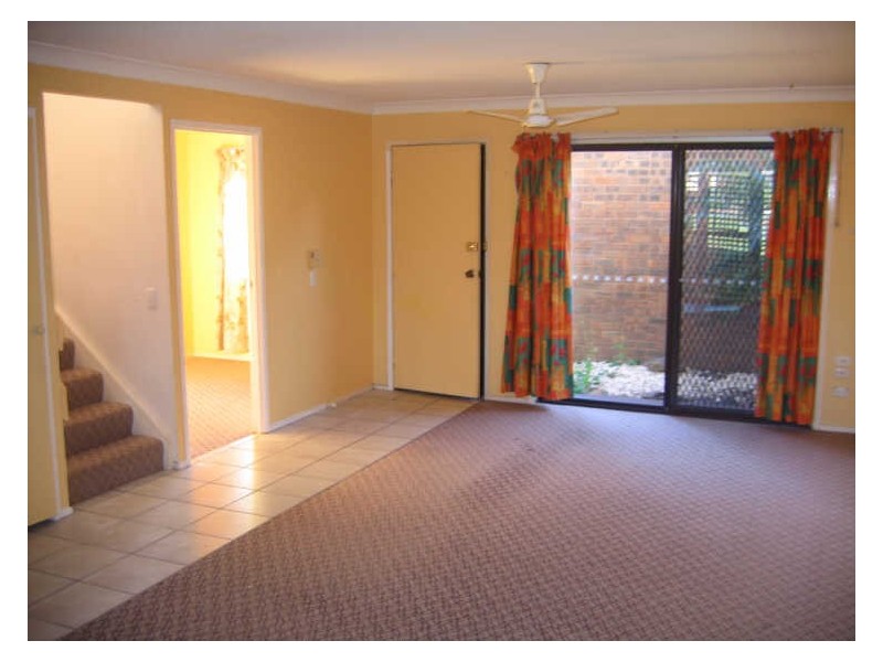 2/67 Nerang Street  Lantana Court, Nerang QLD 4211