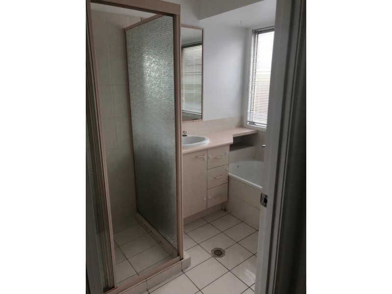 20 Sandalwood Terrace, Nerang QLD 4211