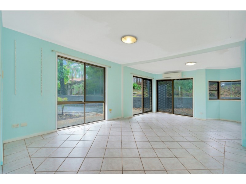 7 Clutha Court, Highland Park QLD 4211