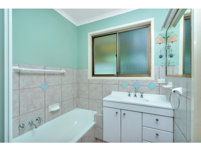 7 Clutha Court, Highland Park QLD 4211