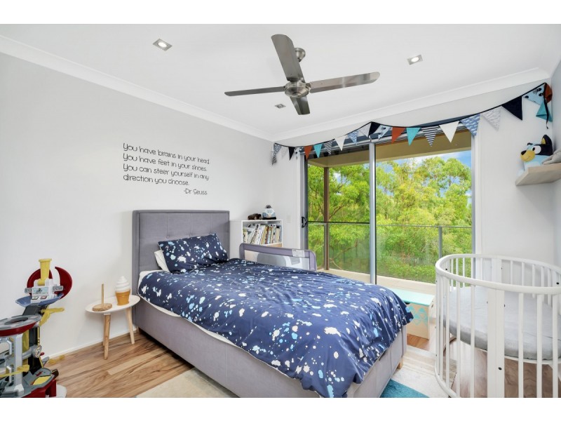 52 Tara Vista Boulevard, Highland Park QLD 4211