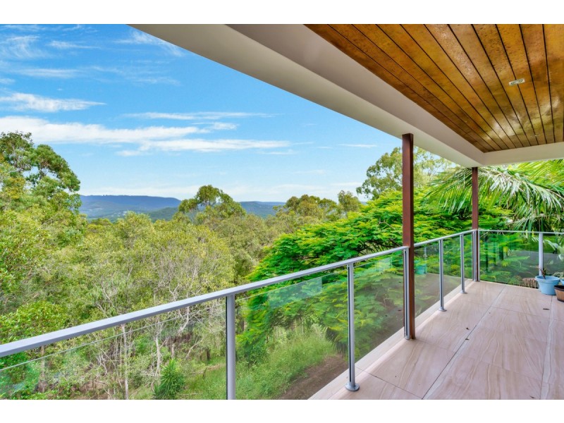 52 Tara Vista Boulevard, Highland Park QLD 4211