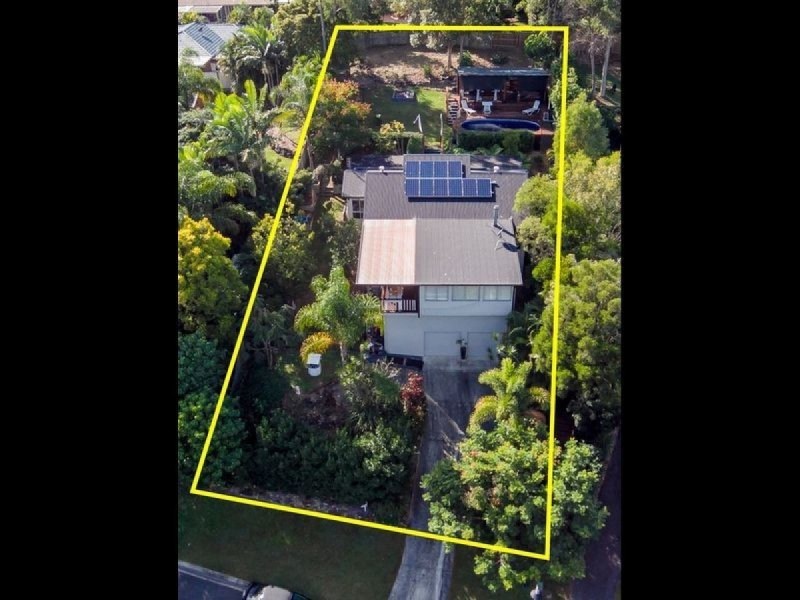 16 Stonehaven Place, Highland Park QLD 4211
