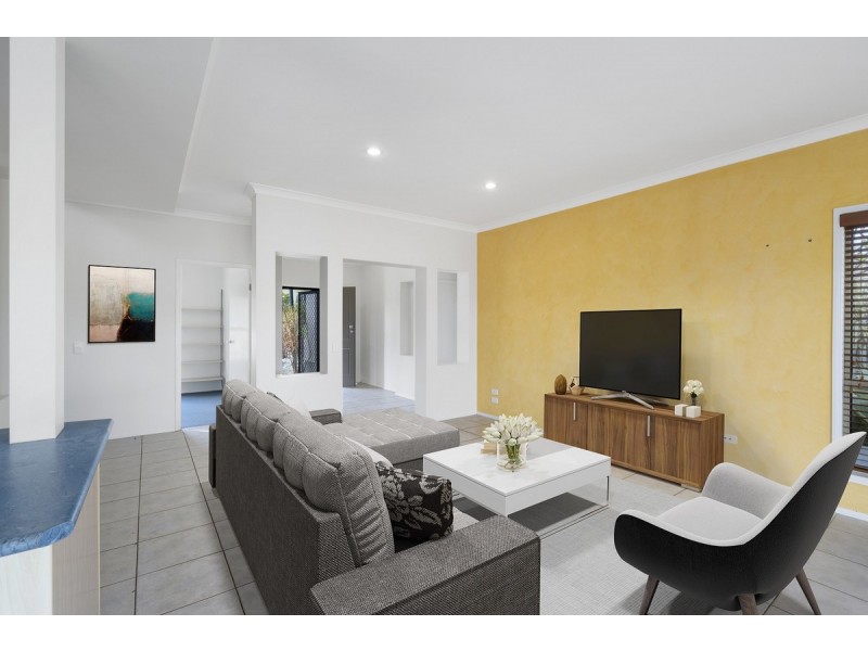 10 Miro Place, Nerang QLD 4211