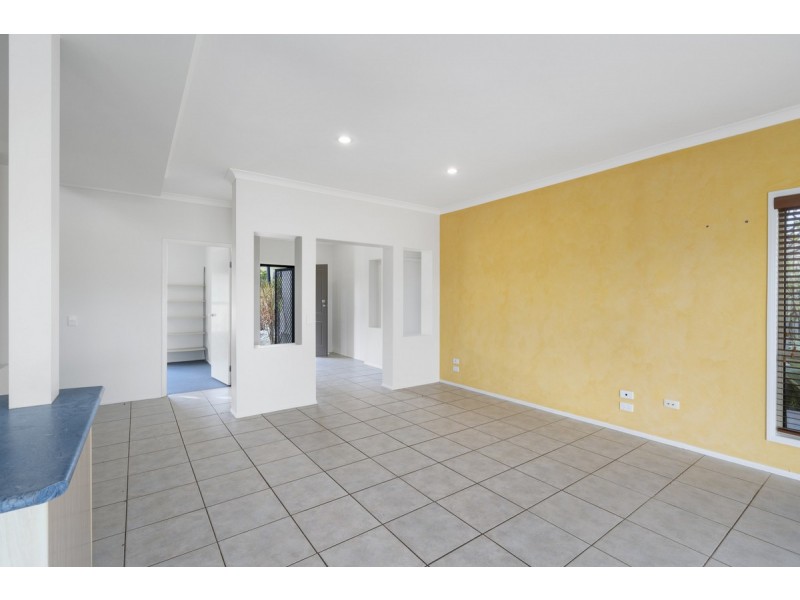 10 Miro Place, Nerang QLD 4211