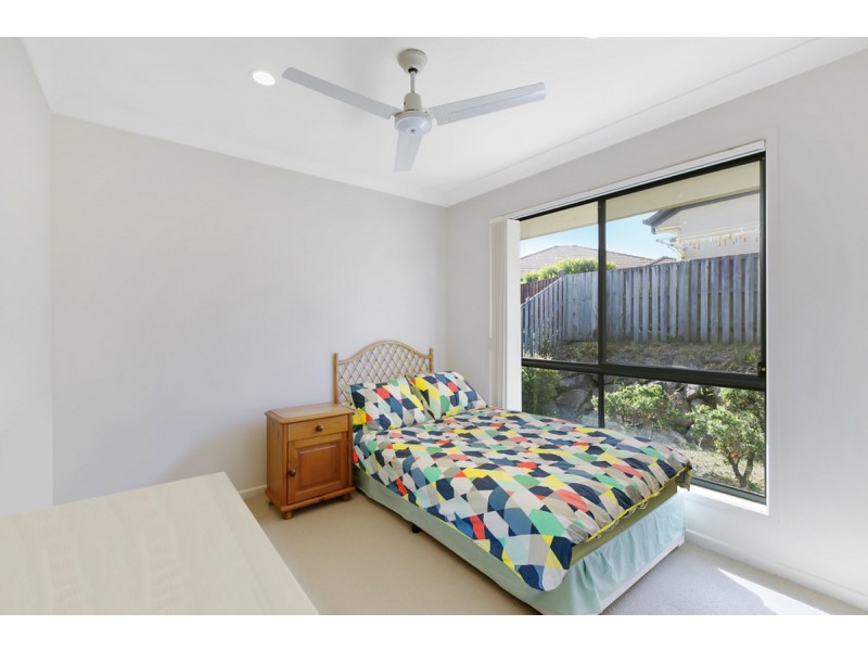 13 Rhiannon Drive, Ashmore QLD 4214