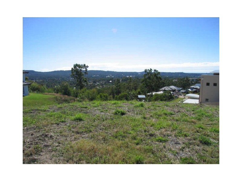 30 Tara Vista Boulevard, Highland Park QLD 4211