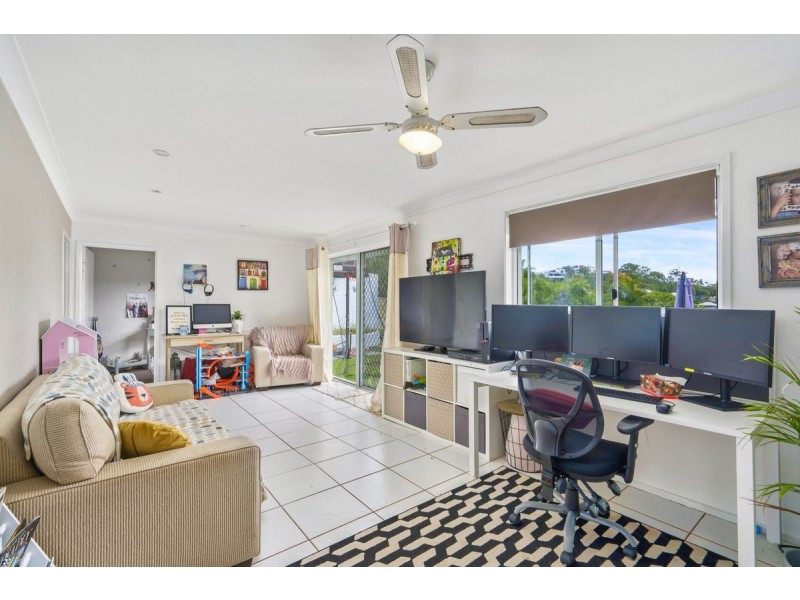 5 Solomon Court, Carrara QLD 4211