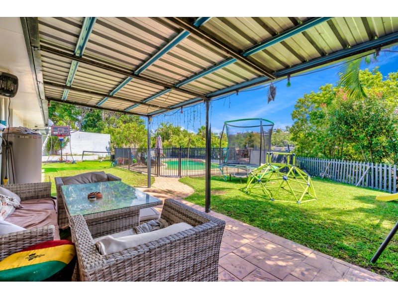 5 Solomon Court, Carrara QLD 4211