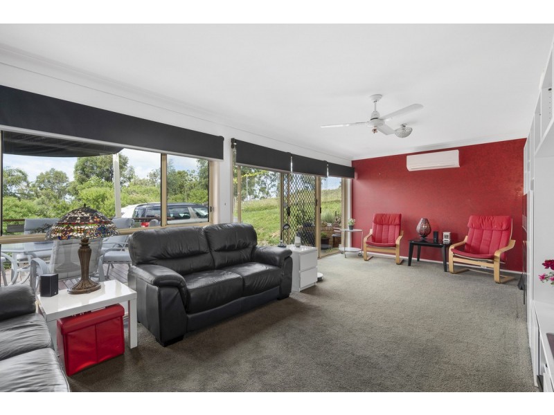 2/58 Renfrew Drive, Highland Park QLD 4211