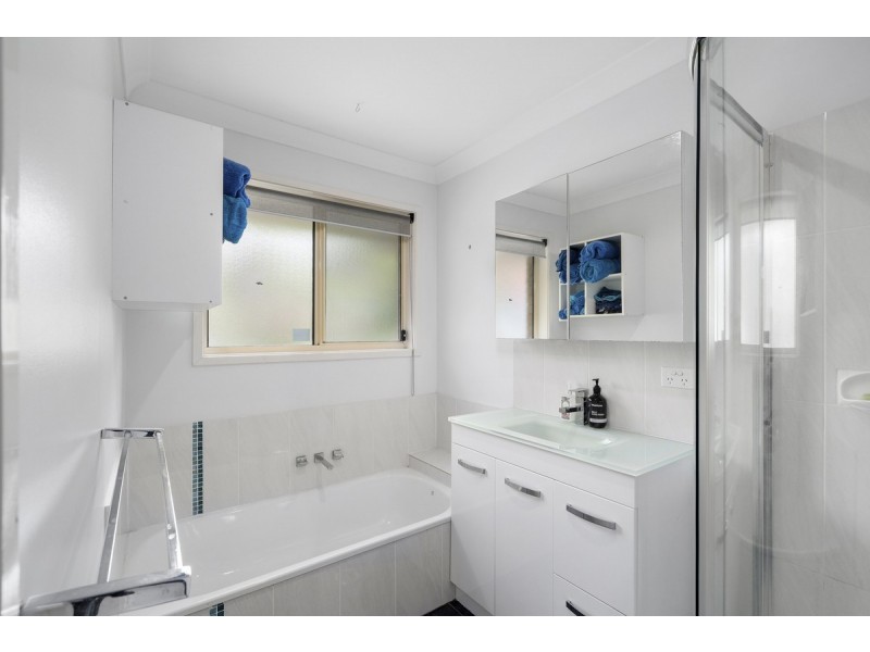 2/58 Renfrew Drive, Highland Park QLD 4211