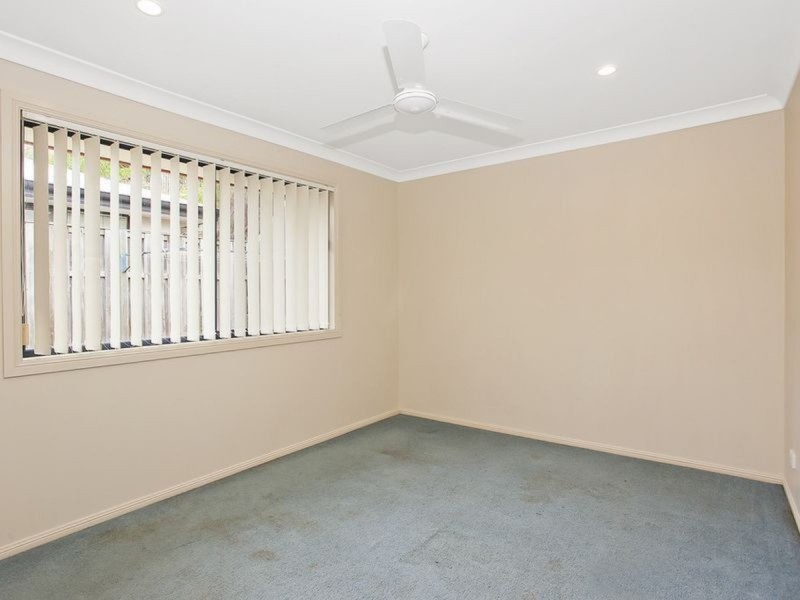 16 Bonner Court, Pacific Pines QLD 4211