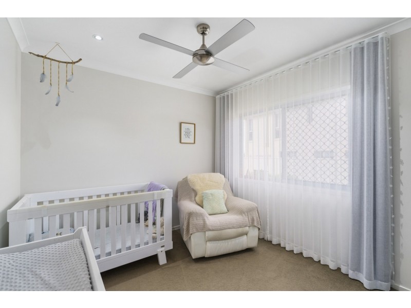 15 Ballah Crescent, Highland Park QLD 4211