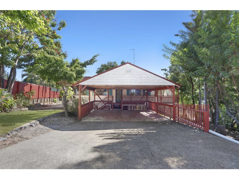 13 Jilpangi Crescent, Ashmore QLD 4214