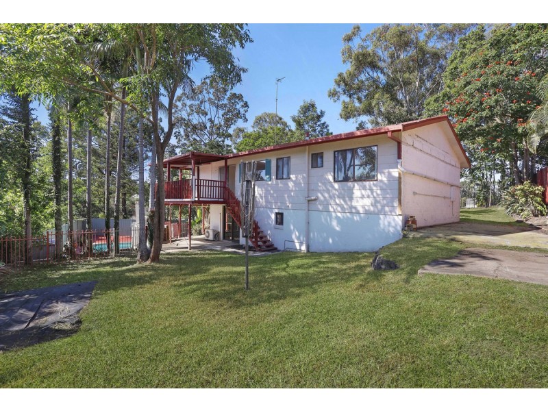 13 Jilpangi Crescent, Ashmore QLD 4214