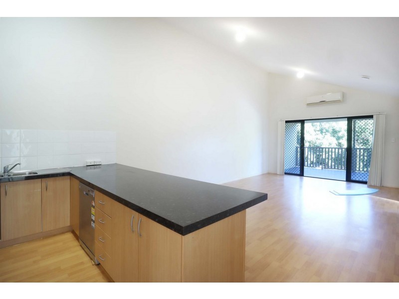 2/18 Bella Boulevard, Pimpama QLD 4209