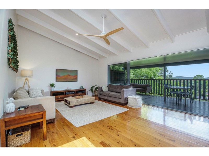 6 Convery Crescent, Highland Park QLD 4211