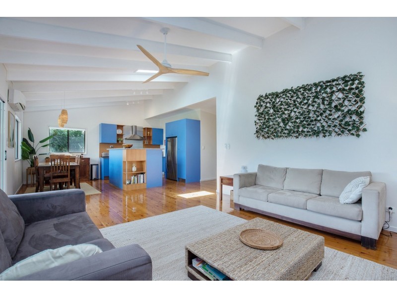 6 Convery Crescent, Highland Park QLD 4211