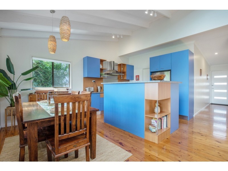 6 Convery Crescent, Highland Park QLD 4211