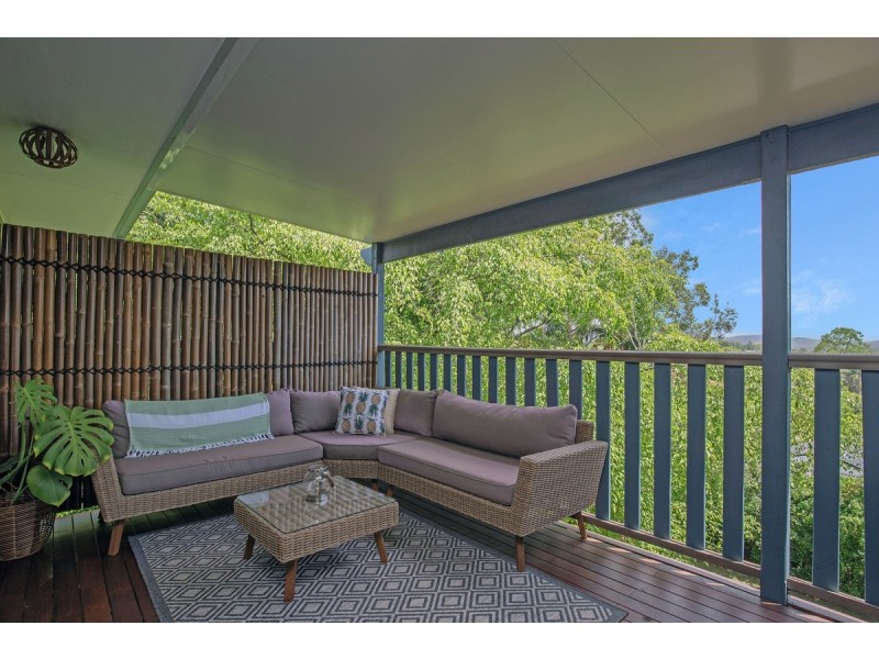 6 Convery Crescent, Highland Park QLD 4211