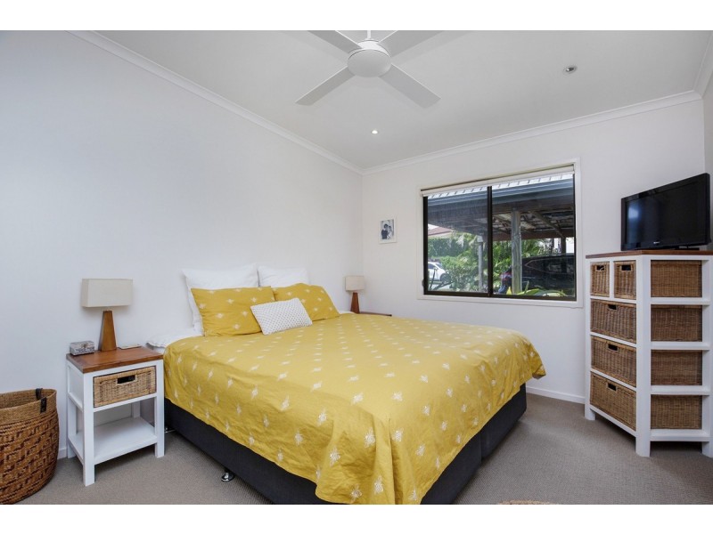 6 Convery Crescent, Highland Park QLD 4211