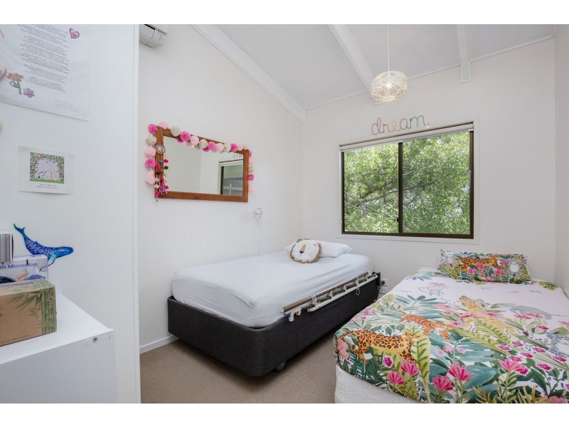 6 Convery Crescent, Highland Park QLD 4211