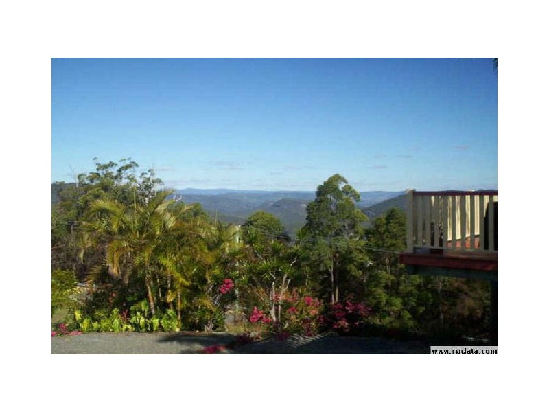 7 Wildflower Court, Clagiraba QLD 4211