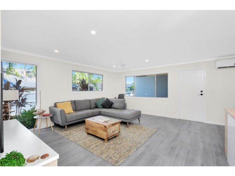 1/56 Nerang-Broadbeach Road, Nerang QLD 4211