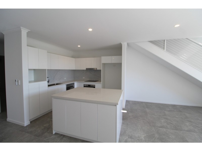 18/79-81 Macadie Way, Merrimac QLD 4226