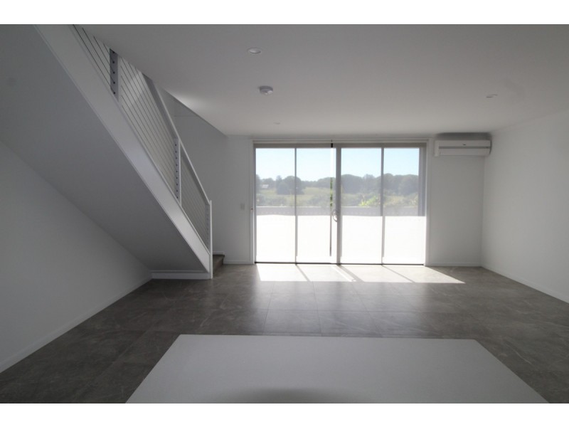 18/79-81 Macadie Way, Merrimac QLD 4226