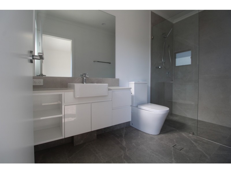 18/79-81 Macadie Way, Merrimac QLD 4226