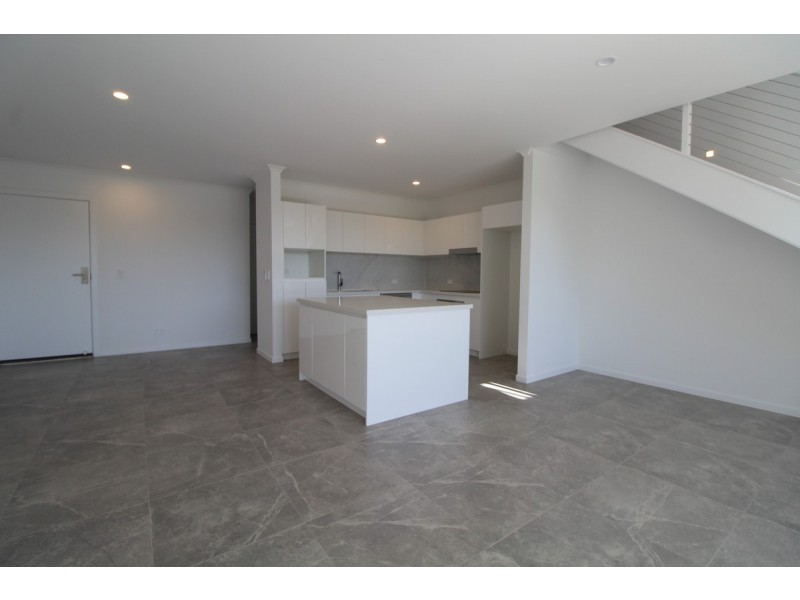 18/79-81 Macadie Way, Merrimac QLD 4226