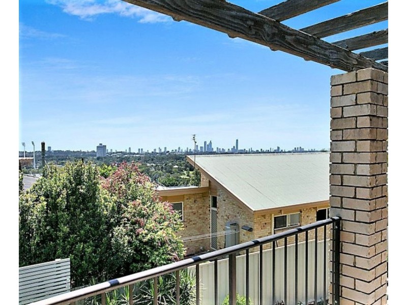 19 Summit Crescent, Carrara QLD 4211