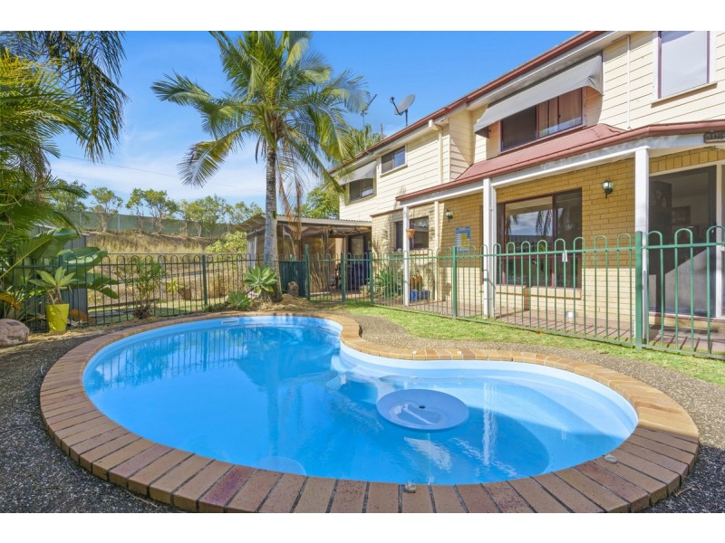 49 Paddington Drive, Carrara QLD 4211