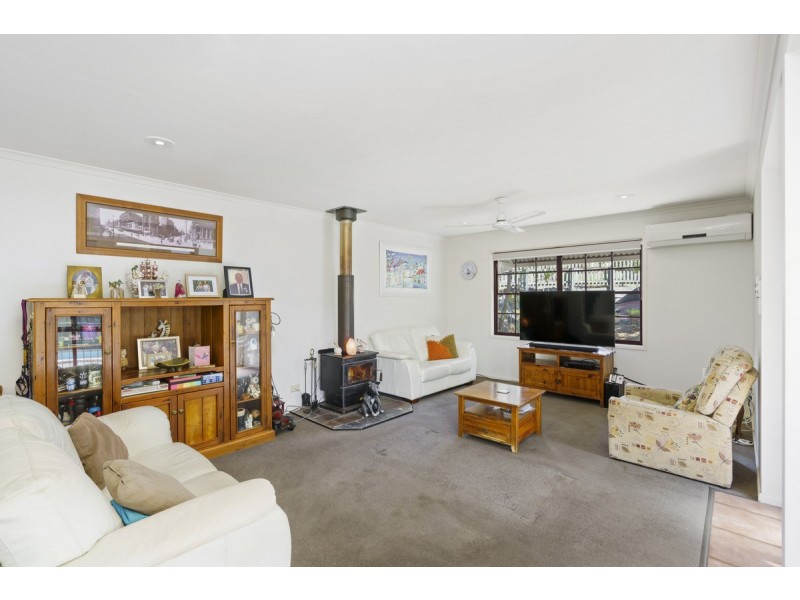 49 Paddington Drive, Carrara QLD 4211