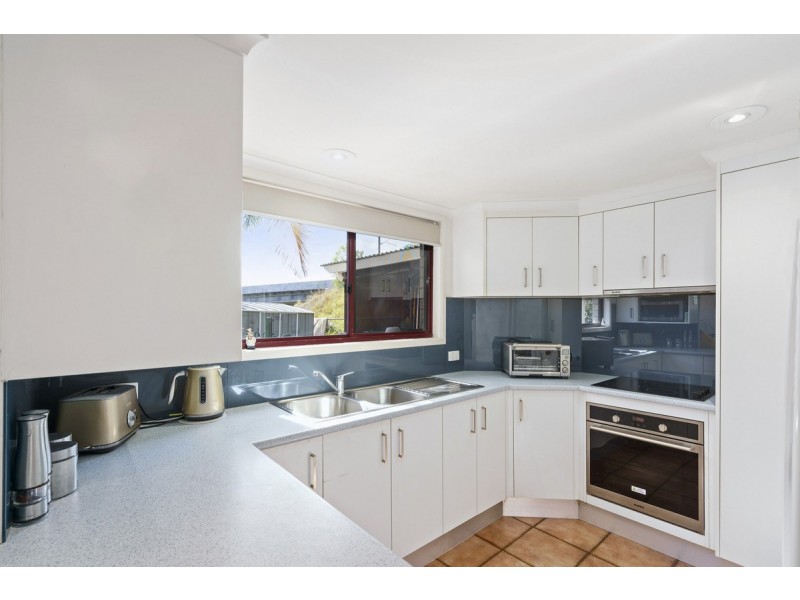 49 Paddington Drive, Carrara QLD 4211
