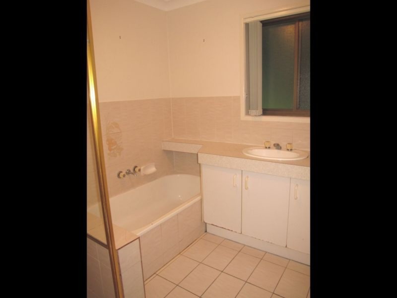 13 Mataranka Drive, Worongary QLD 4213