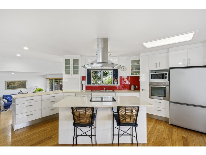 20 Foxhill Court, Carrara QLD 4211