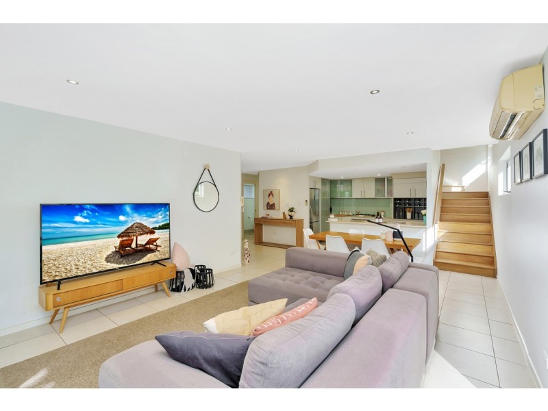 16/1 Boulton Drive, Nerang QLD 4211