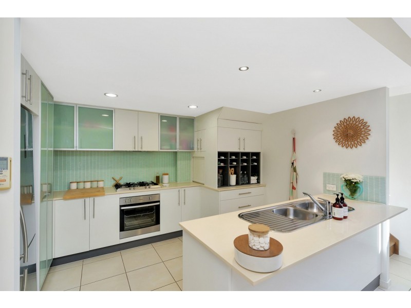 16/1 Boulton Drive, Nerang QLD 4211