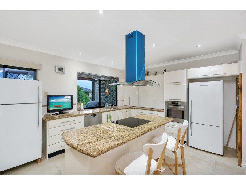 5 Mercure Place, Highland Park QLD 4211