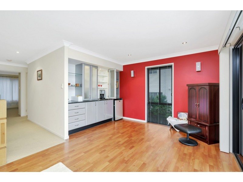 5 Mercure Place, Highland Park QLD 4211