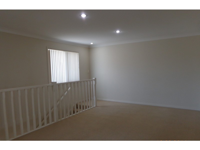 1/25 Riverwood Drive, Ashmore QLD 4214