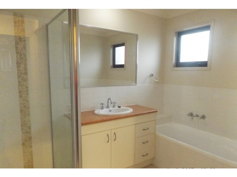 1/25 Riverwood Drive, Ashmore QLD 4214