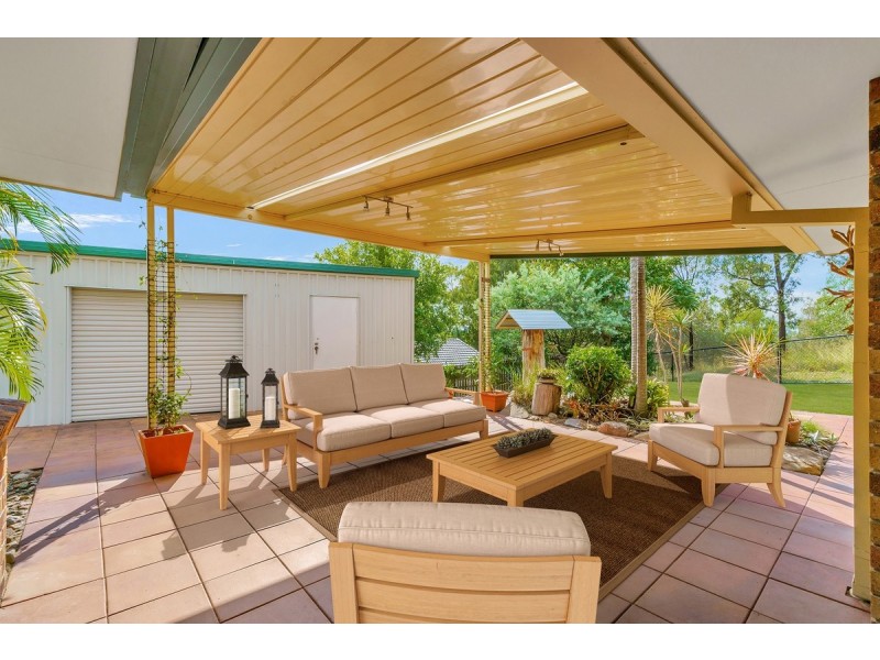 8 Forfar Court, Highland Park QLD 4211