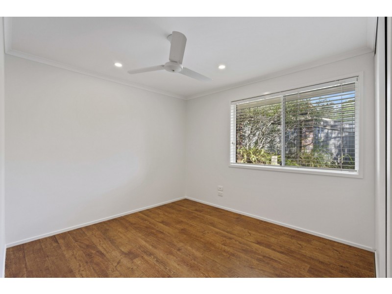 8 Forfar Court, Highland Park QLD 4211