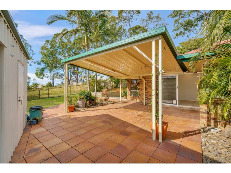 8 Forfar Court, Highland Park QLD 4211