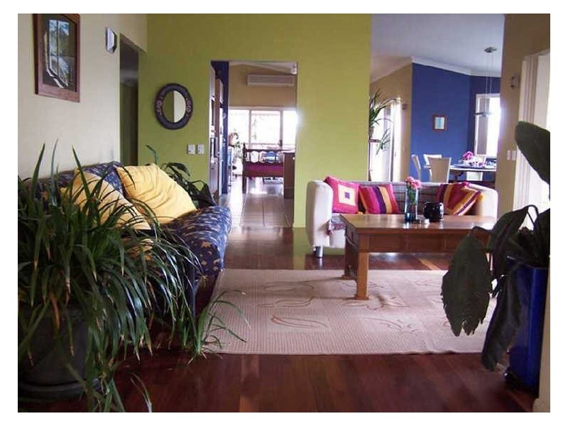 13 Marriott Way, Highland Park QLD 4211