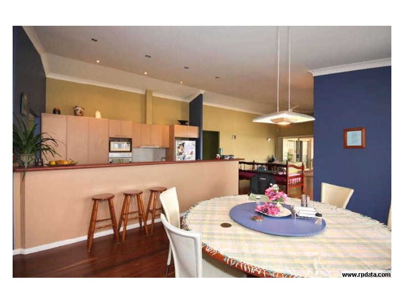 13 Marriott Way, Highland Park QLD 4211